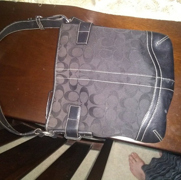 Coach Handbag - Picture 1 of 7